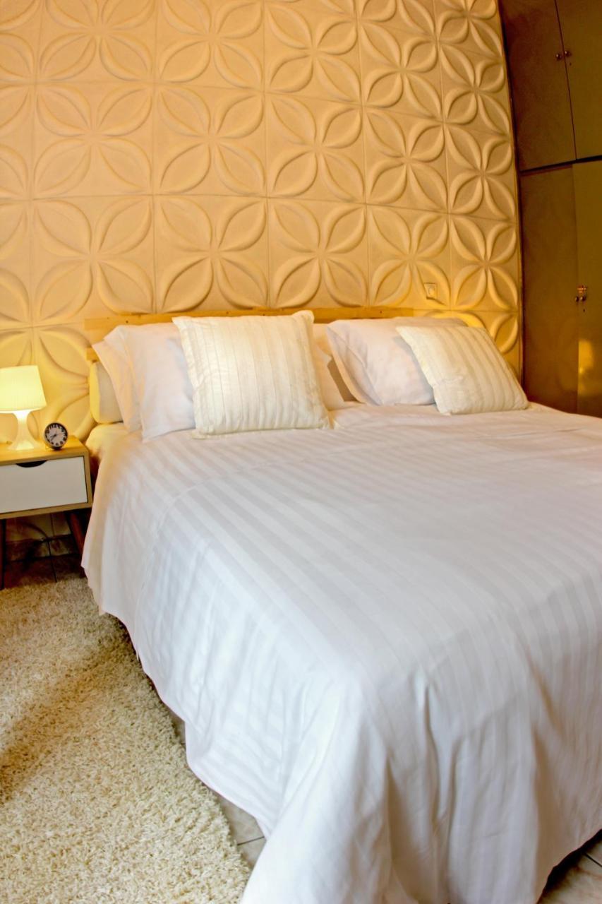 Stylish City Center Garden Apartment Athen Eksteriør bilde